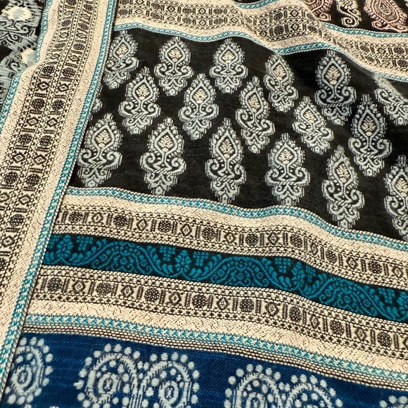 LOFT soft knit tapestry kimono wrap in blue hues - Picture 6 of 10